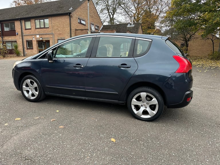 Peugeot, 3008, Hatchback, 2013, Manual, 1560 (cc), 5 doors