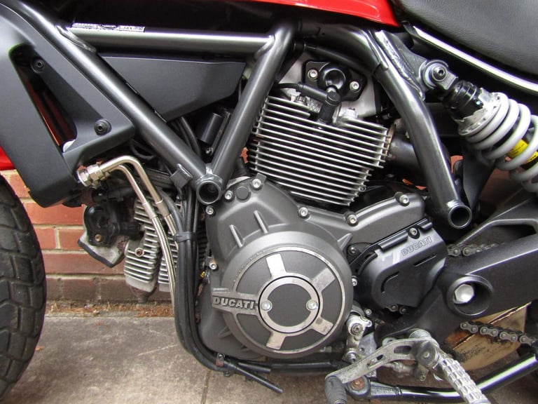 DUCATI SCRAMBLER 800  FULL SERVICE , ONE PREVIOUS OWNER ,VERY LOW MILES