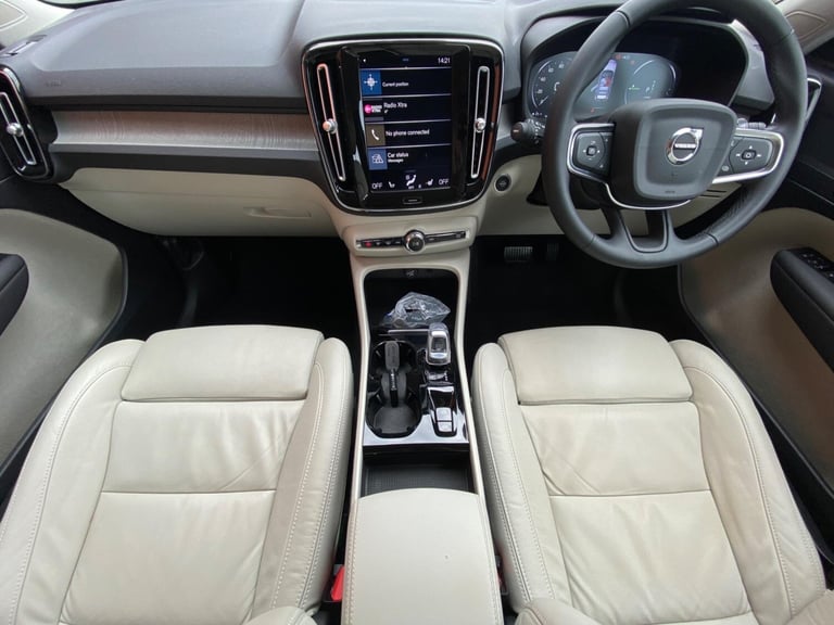 2022 Volvo XC40 1.5h T5 Twin Engine Recharge 10.7kWh Inscription Pro Auto Euro 6 (s/s) 5dr ESTATE...