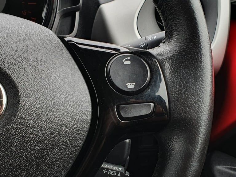 2017 Toyota AYGO 1.0 VVT-i X-Play 5dr Hatchback Petrol Manual