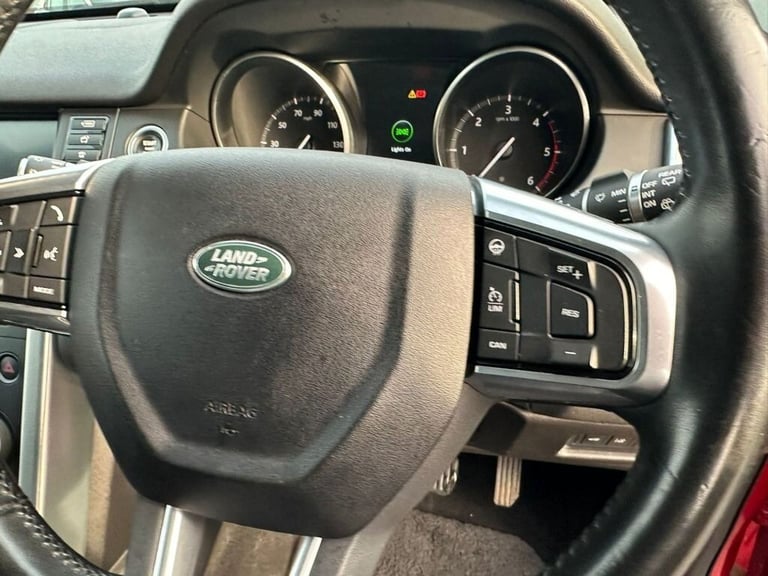 2017 Land Rover Discovery Sport 2.0 TD4 SE Tech SUV 5dr Diesel Manual 4WD Euro 6 (s/s) (180 ps) E...