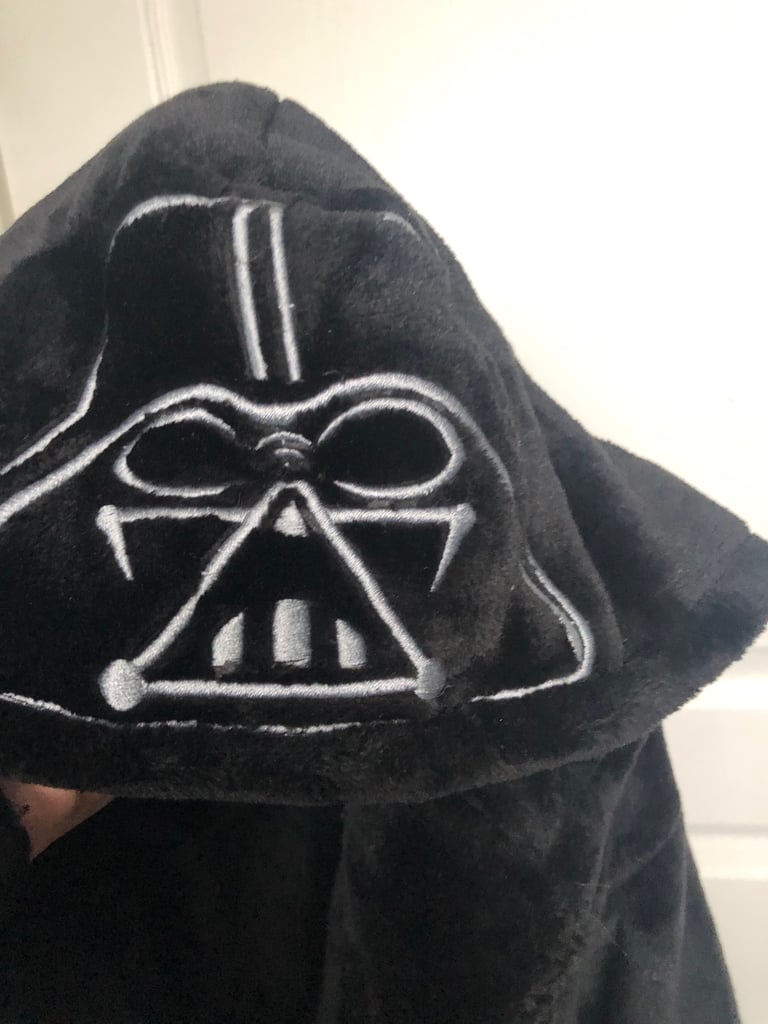 Childrens Star Wars bathrobe Age 7-8