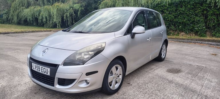 2009 Renault Scenic 1.9 dCi Dynamique 5dr MPV Diesel Manual