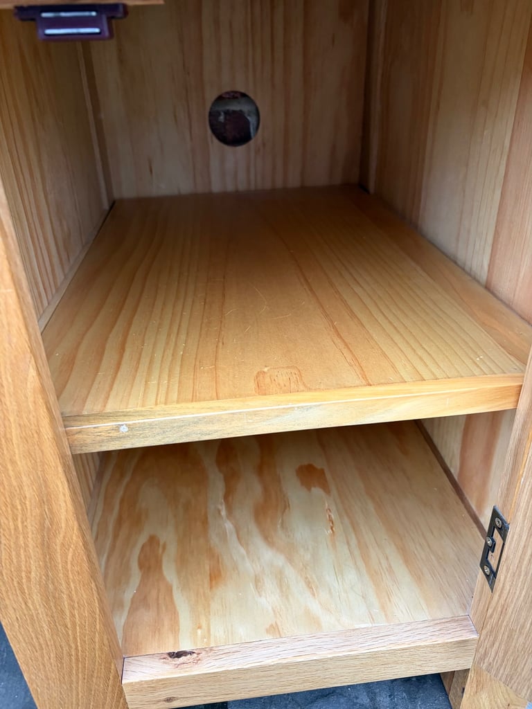 Solid Oak Desk - Excellent Condition 