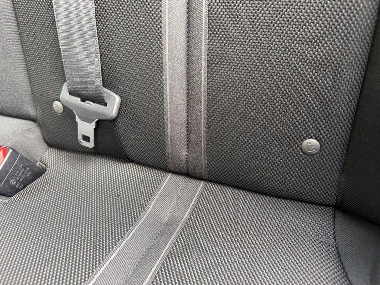 2015 BMW 3 Series 1.5 318i Sport Saloon 4dr Petrol Manual Euro 6 (s/s) (136 ps) SALOON Petrol Manual