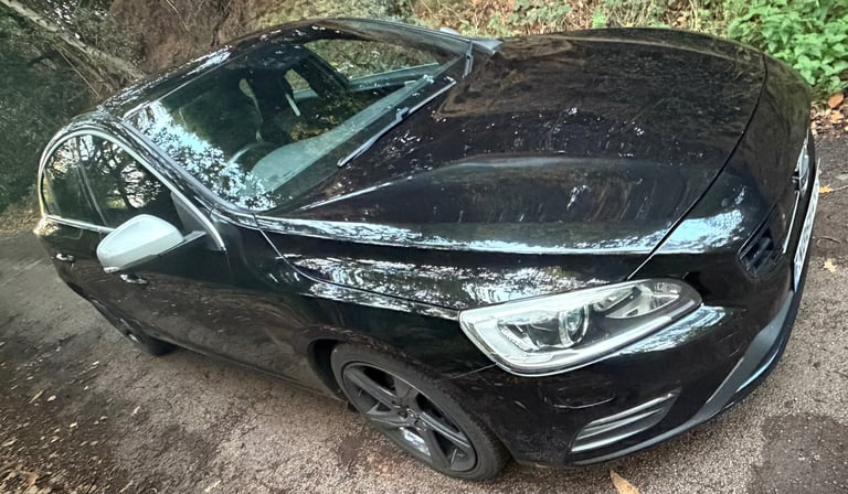 Volvo S60 R - Design Lux Nav D4