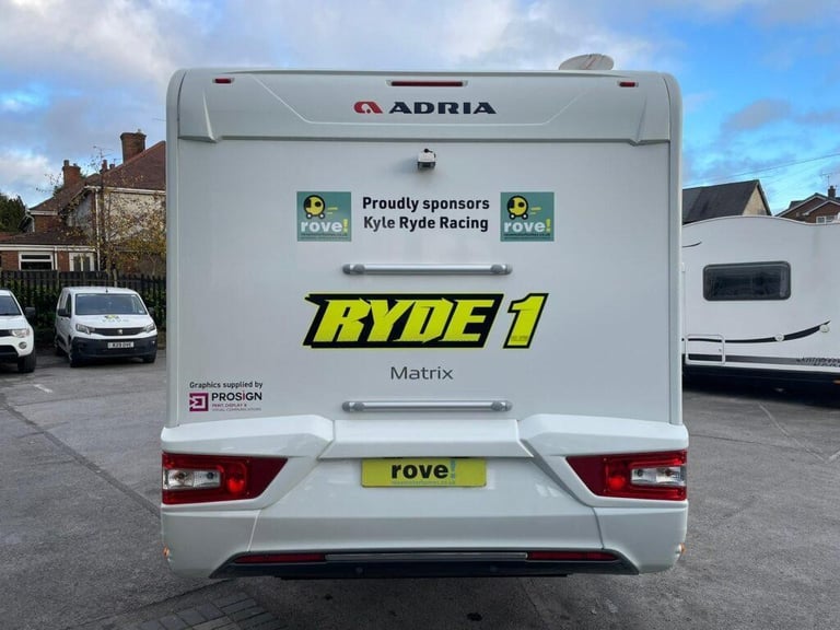 Adria Matrix 670 sc Axess Automatic Rear Garage, Island bed motorhome