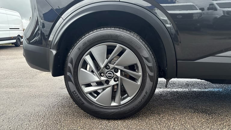 2022 Nissan Qashqai 1.3 DiG-T MH Acenta Premium 5dr Petrol Hatchback Hatchback Petrol Manual