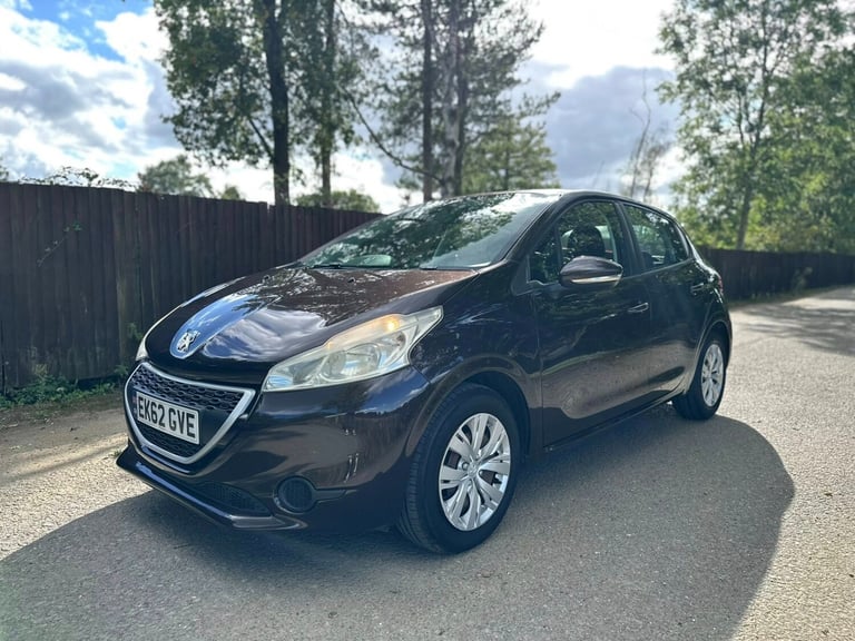2012 Peugeot 208 1.2 VTi Access+ 5dr HATCHBACK Petrol Manual
