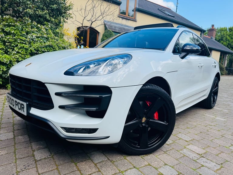 Porsche MACAN TURBO  - STUNNING MEGA SPEC - bmw mercedes audi jaguar 4x4 SUV PX 