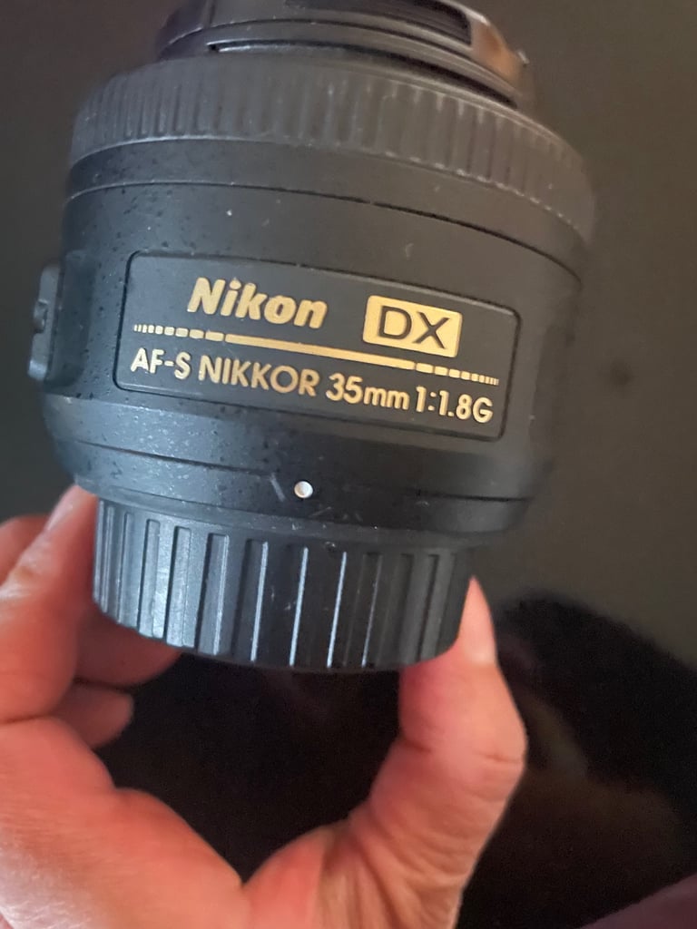 Camera Nikon D5100 16.2MP Digital DSLR Black