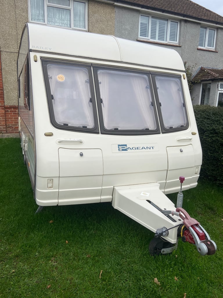 Bailey pageant cd 2 berth caravan very good condition for the year 