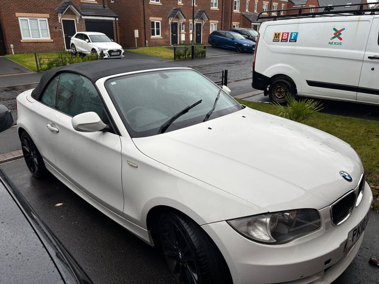 BMW, 1 SERIES, Convertible, 2010, Manual, 1995 (cc), 2 doors