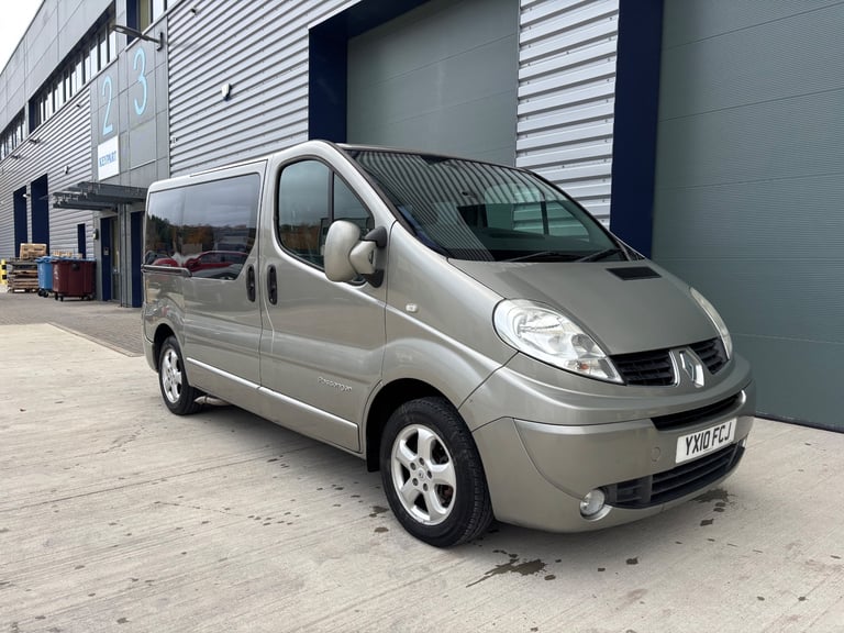 RENAULT TRAFIC 2.0TD DCI SL27 SPORT MINIBUS 1 OWNER FROM NEW ONLY DONE 117,000 MILES