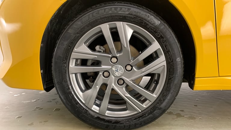 2022 Peugeot 208 1.2 PureTech Active Premium + Hatchback 5dr Petrol Manual Euro 6 (s/s) (75  Hatc...