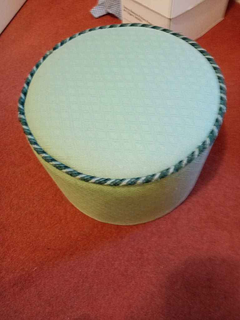 Free.....round footstool pouffe 