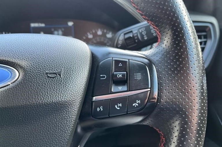 2022 Ford Focus 1.0T EcoBoost ST-Line Hatchback 5dr Petrol Manual, Apple Car Play, Android Hatchb...