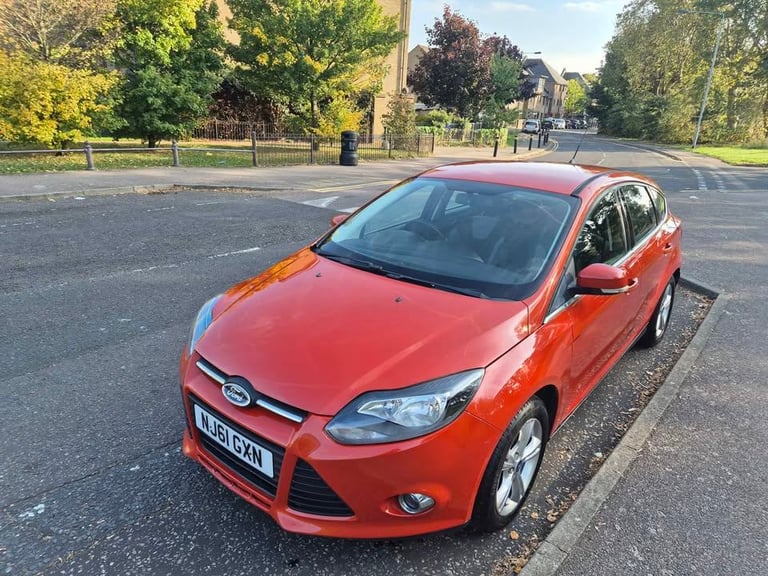 LOVELY FORD FOCUS 2011 61, 1.6 ZETEC, 5 DOOR HATCHBACK MANUAL, LONG MOT, £1995