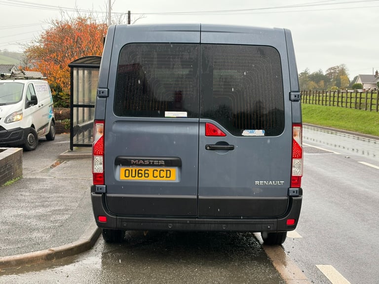 2016 Renault Master SL28dCi 125 Business AUTOMATIC WHEELCHAIR ACCESS/CAMPER PANEL VAN Diesel Auto...