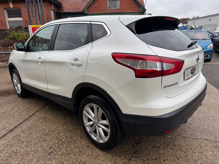 2014 Nissan Qashqai DCI ACENTA PREMIUM Hatchback Diesel Automatic