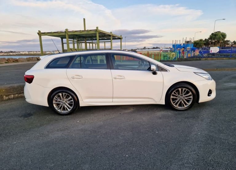 Toyota, AVENSIS, Estate, 2017, Manual, 1598 (cc), 5 doors