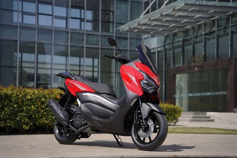 NEW MGB AMAX 125cc Automatic Scooter Learner Legal City Commuter Excellent MP...