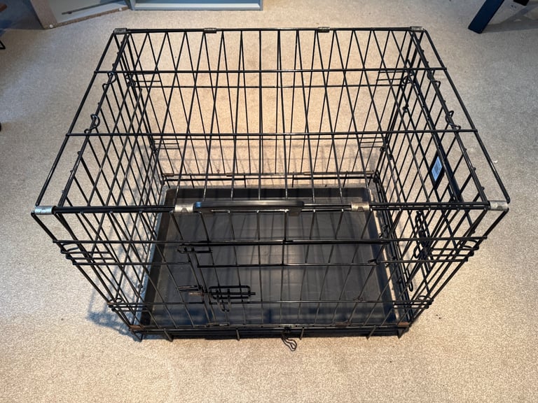 image for Medium size dog cage 