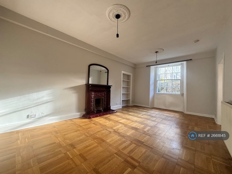 2 bedroom flat in Inverleith Terrace, Edinburgh, EH3 (2 bed) (#2661845)