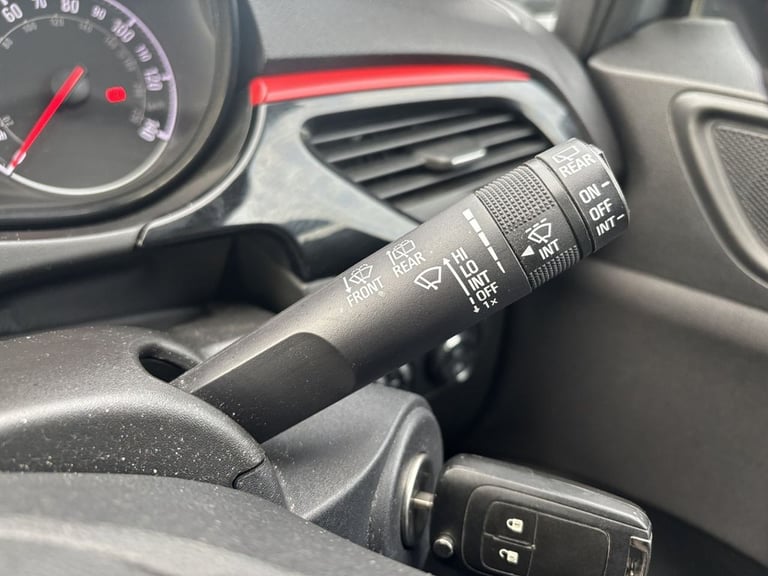 2018 Vauxhall Corsa 1.4 SRi Nav 5dr HATCHBACK PETROL Manual