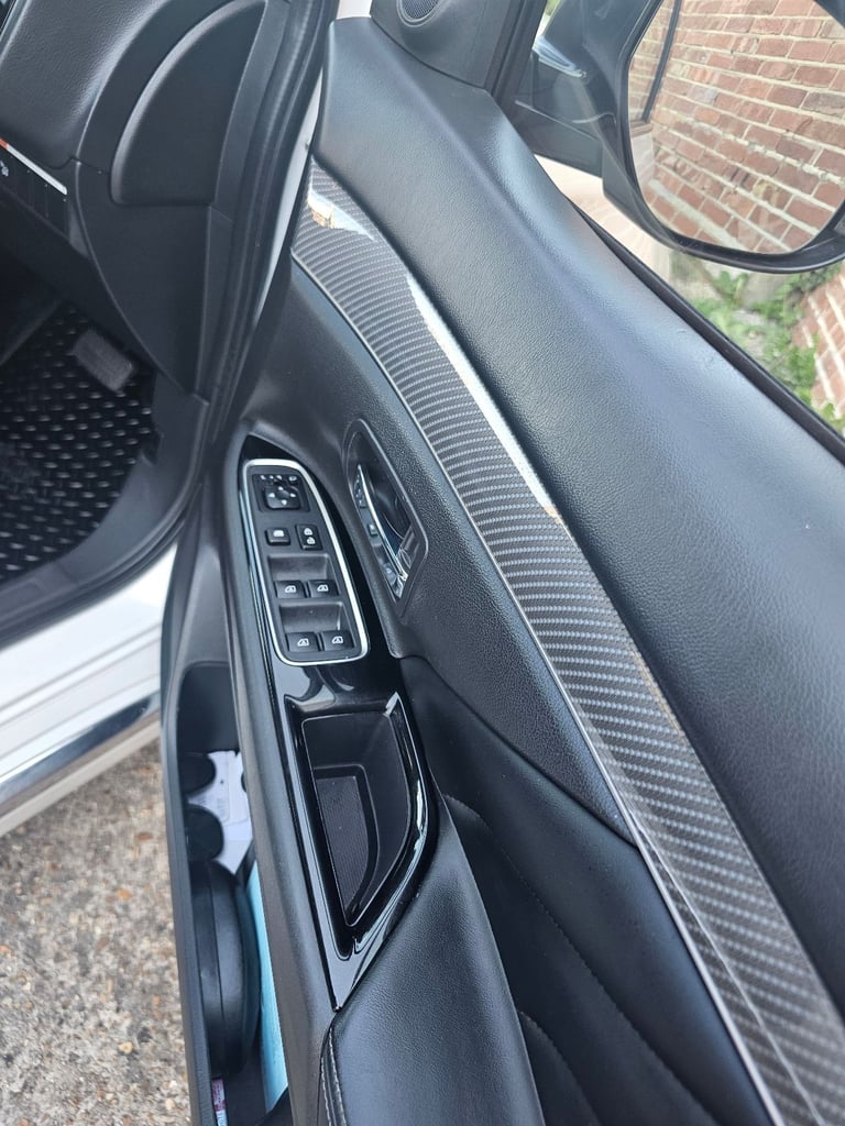 Mitsubishi, OUTLANDER, Estate, 2019, Other, 2360 (cc), 5 doors