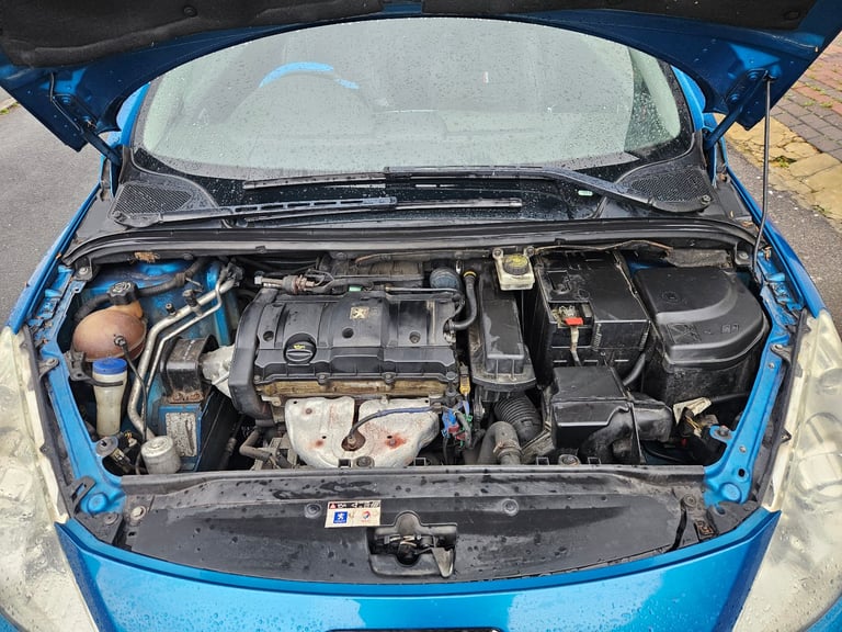Peugeot, 307, Convertible, 2006, Manual, 1587 (cc), 2 doors
