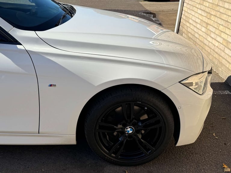 2018 BMW 3 Series 2.0 320d xDrive M Sport Auto 4WD 4dr Saloon Diesel Automatic