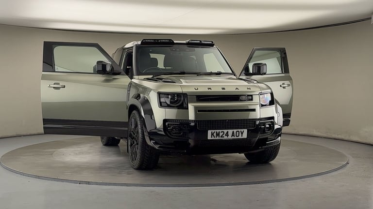 2024 Land Rover Defender 3.0 D300 X-Dynamic HSE 90 3dr Auto ESTATE DIESEL Automatic