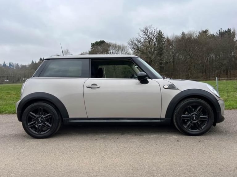 Mini One Baker Street edition 1.6 Petrol (Spare & Repairs) | in Reading ...