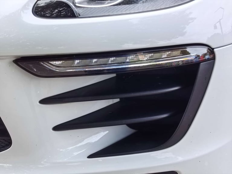 2015 Porsche Macan 3.0 Macan S D Semi-Auto 4WD 5dr SUV Diesel Automatic