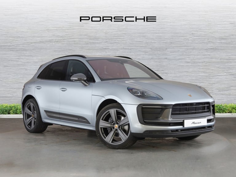 image for 2025 Porsche Macan 2.0T T SUV 5dr Petrol PDK 4WD Euro 6 (s/s) (265 ps) Petrol