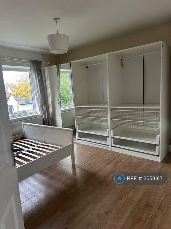 1 bedroom in Cypress Road, M308jx, M30 (#2658187)