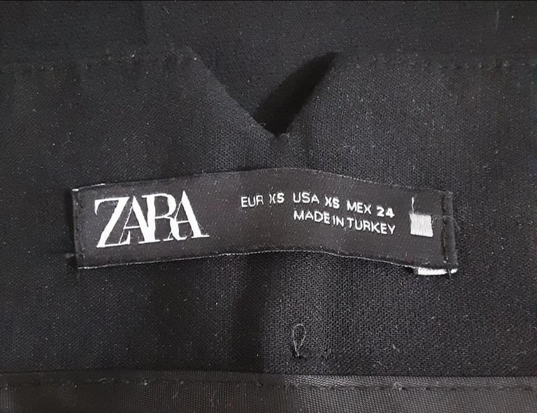 Zara Women's high waist pleats trousers Eur XS/6 W26-28" L26.5"