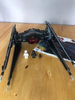 Lego Star Wars 75179 Kylo Ren’s Tie Fighter