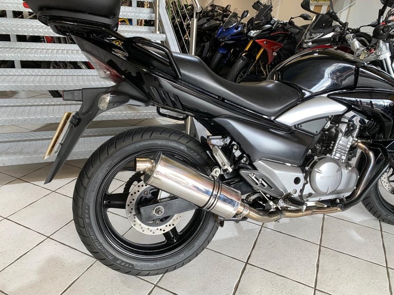 Suzuki GW Inazuma 250  2014