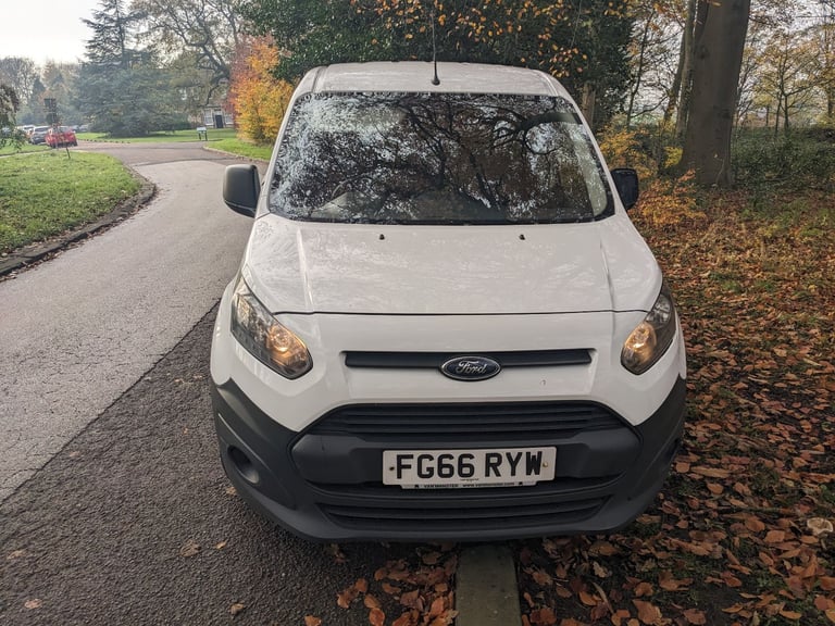 transit connect EURO 6, px a leasure, very economical,any inspection only £3195 no vat