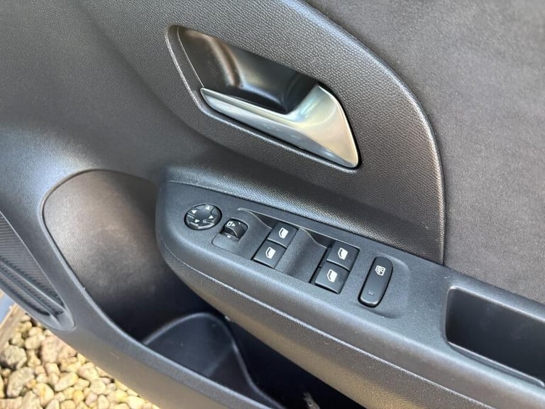 2023 Vauxhall Corsa 1.2 Turbo Ultimate Hatchback 5dr Petrol Manual Euro 6 (s/s) (100 ps) HATCHBAC...