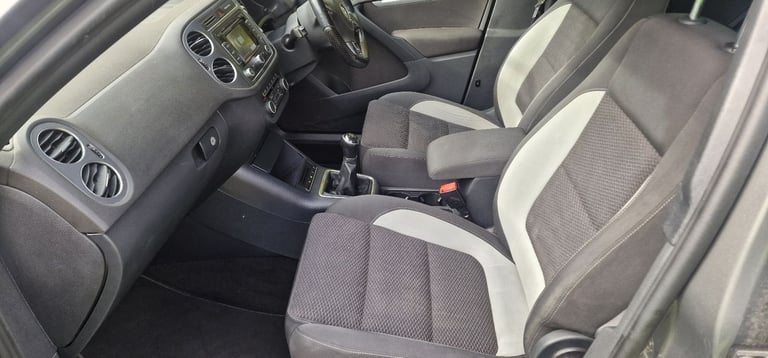 Volkswagen, TIGUAN, Estate, 2015, Manual, 1968 (cc), 5 doors