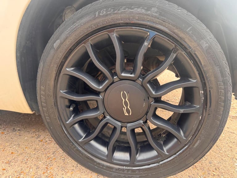 2011 Fiat 500 Hatchback (2008 - 2016) Hatchback Petrol Manual