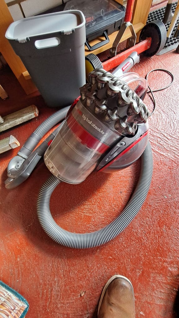 image for Dyson Cinetic Big Ball Absolute 2