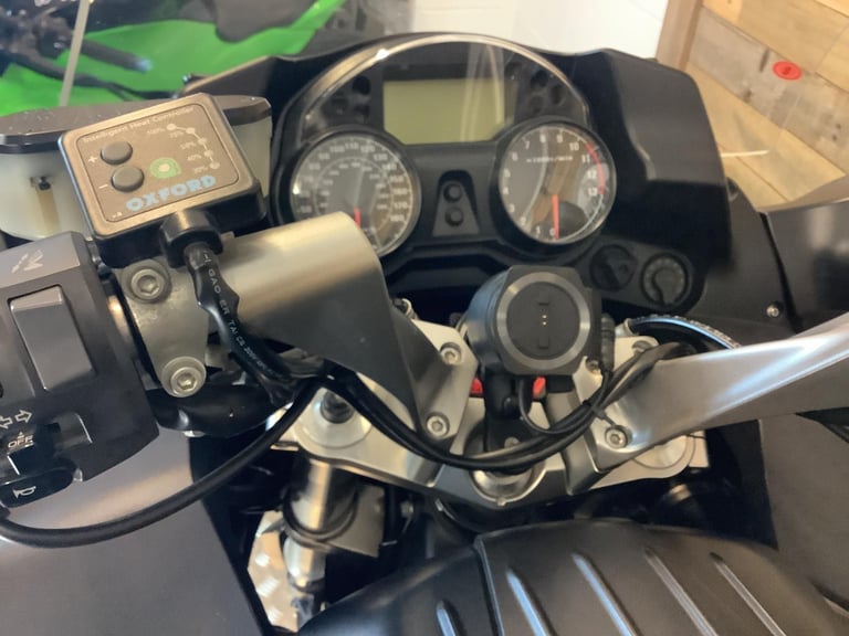 KAWASAKI GTR1400 2009 28K MILES
