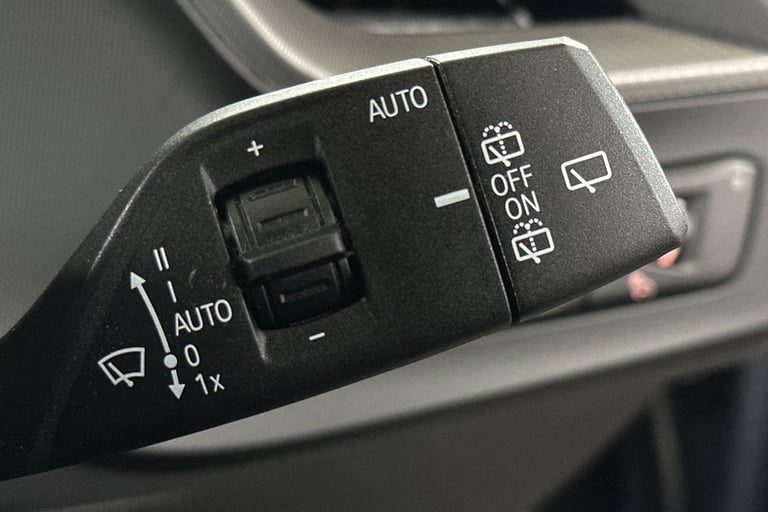 2023 BMW 1 Series 97236 Hatchback Petrol Automatic