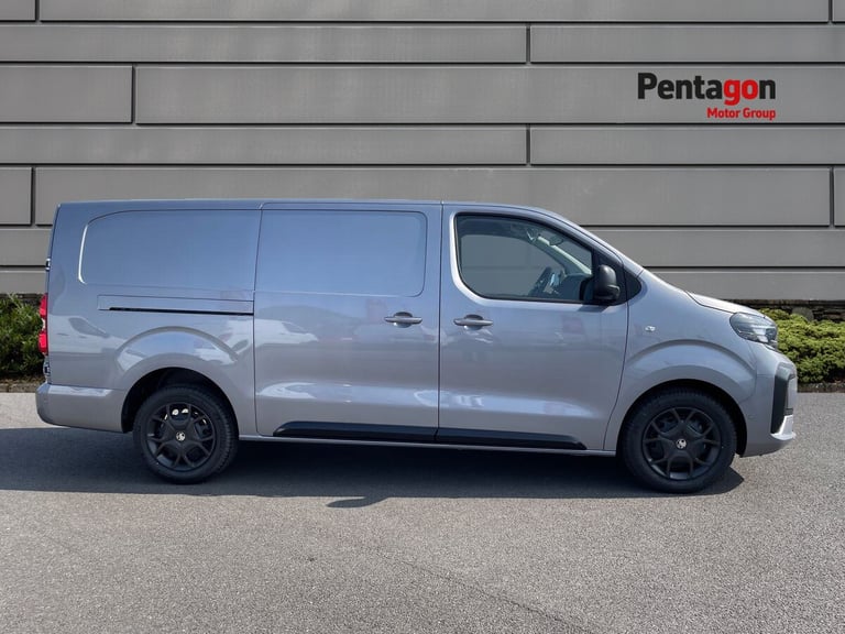  Vauxhall Vivaro Panel 2.0 Turbo D Pro Xl Panel Van 6dr Diesel Manual Lwb Euro