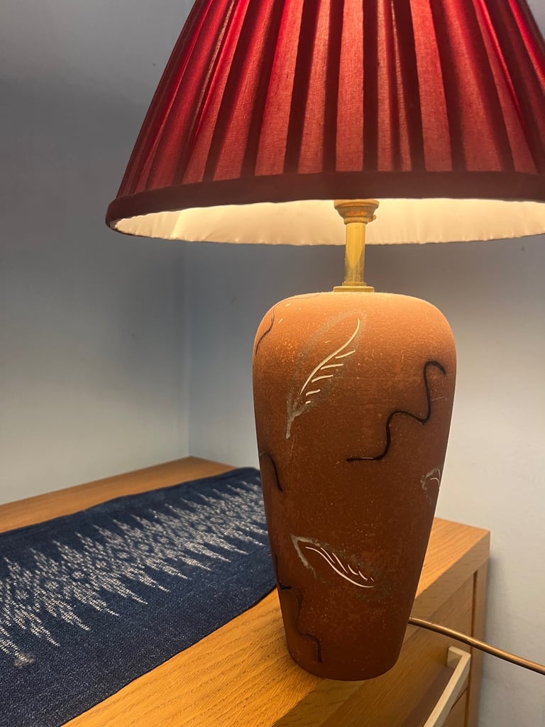 Textured Lamp - red shade 