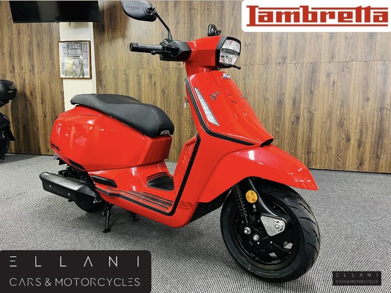 2025 Lambretta X 300 300 Scooter Petrol Automatic Euro 5 (25 ps) Scooter Petrol Automatic